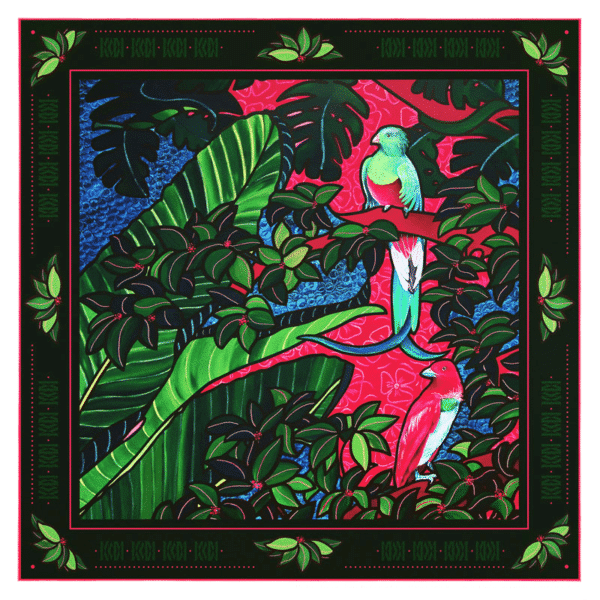Foulard carré twill de soie imprimé roulotté à la française par Maison Fétiche Thématique : oiseaux du paradis roses vifs dans une foret luxuriante faite de grosses feuilles en vert tendre