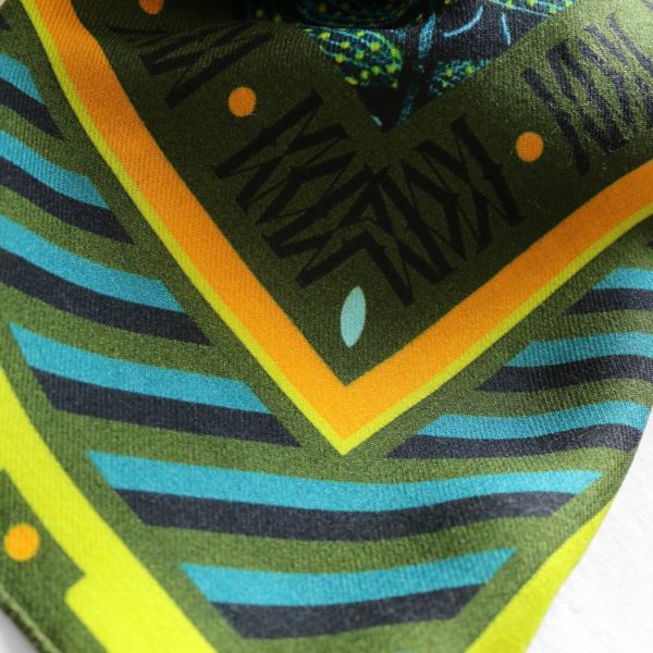 foulard carré laine soie finition roulottée Maison Fétiche kaki bleu jaune orange 120 x 120