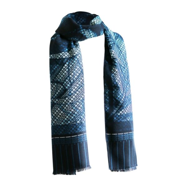 Étole laine soie 185 x 70 cm Legend tigre blue de chez Maison Fétiche